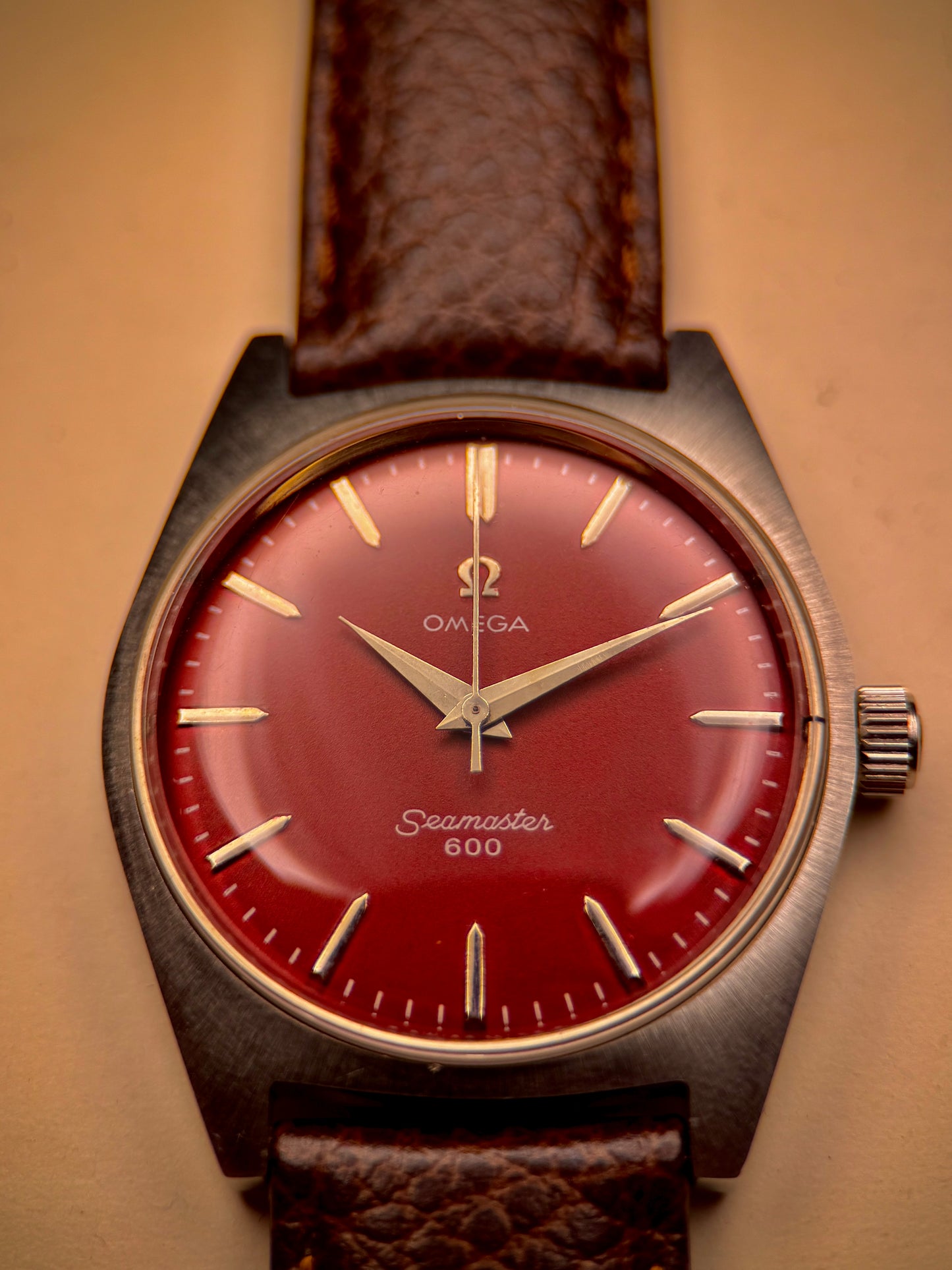 Omega Seamaster 600 | Manual Wind | Burgundy Dial | Cal. 601 | Circa Mid 1960's