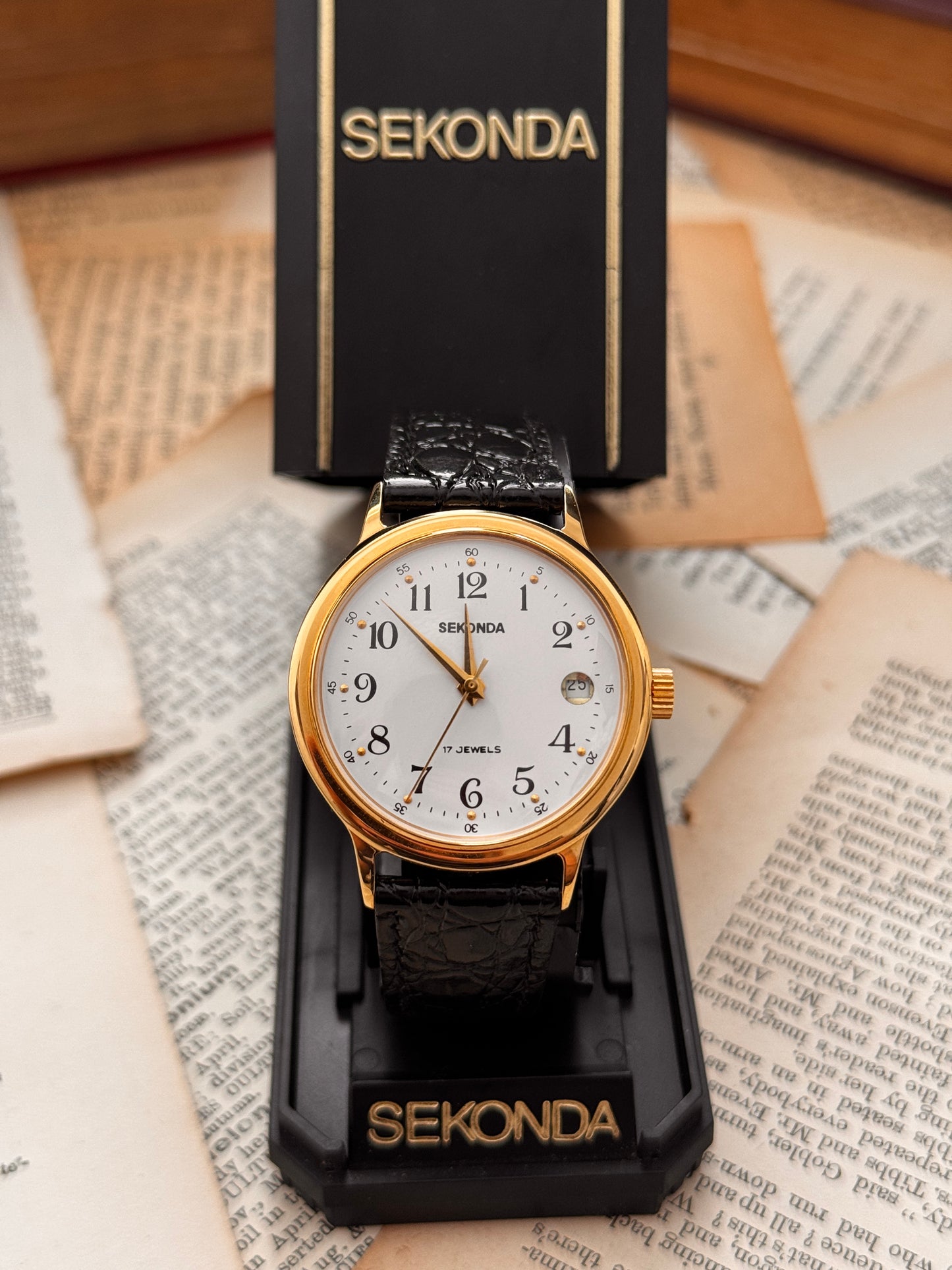 Sekonda 17-Jewel Mechanical Wind – Gold Tone (1970s)