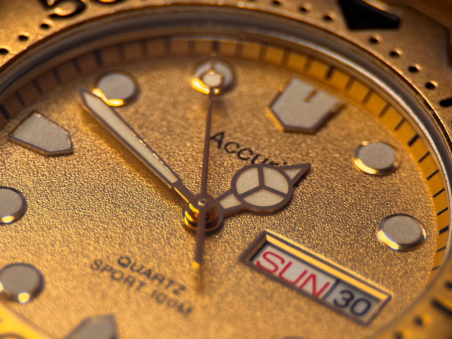 Rare Accurist Quartz Diver Circa 1990s