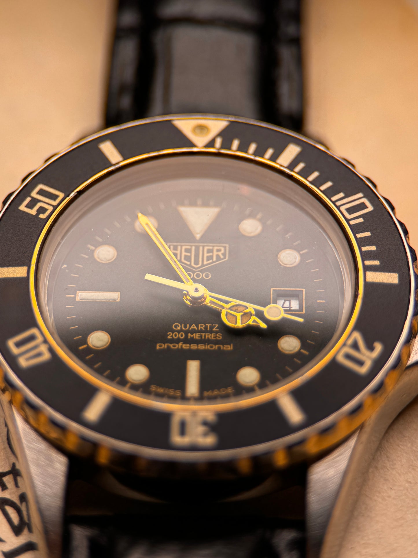 TAG Heuer 1000 Professional 984.015N – Classic Quartz Diver Pre TAG