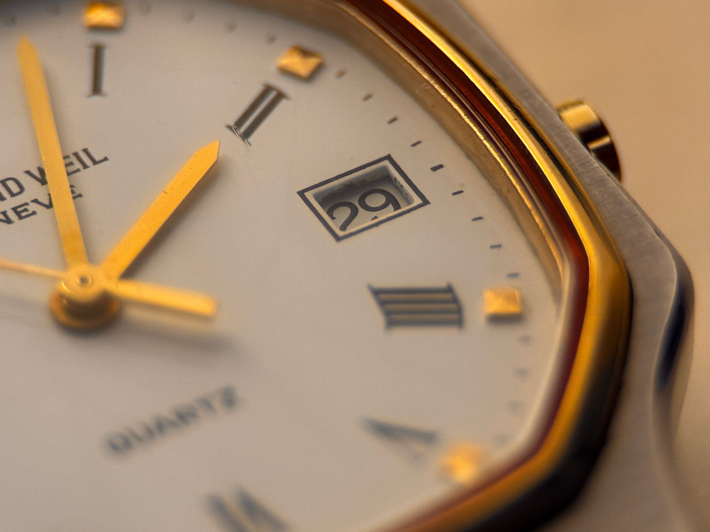 Vintage Raymond Weil Genève Ref. 9107 – Two-Tone Quartz Elegance