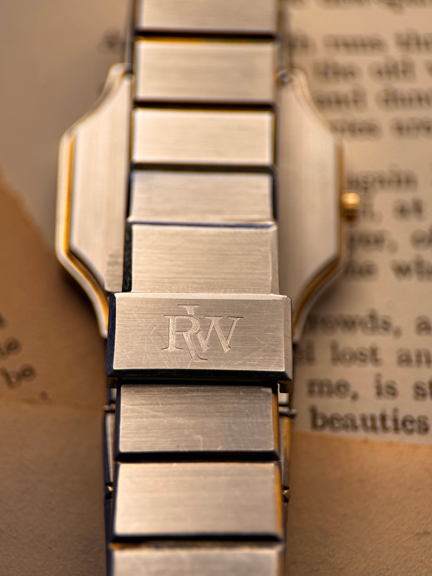 Vintage Raymond Weil Genève Ref. 9107 – Two-Tone Quartz Elegance