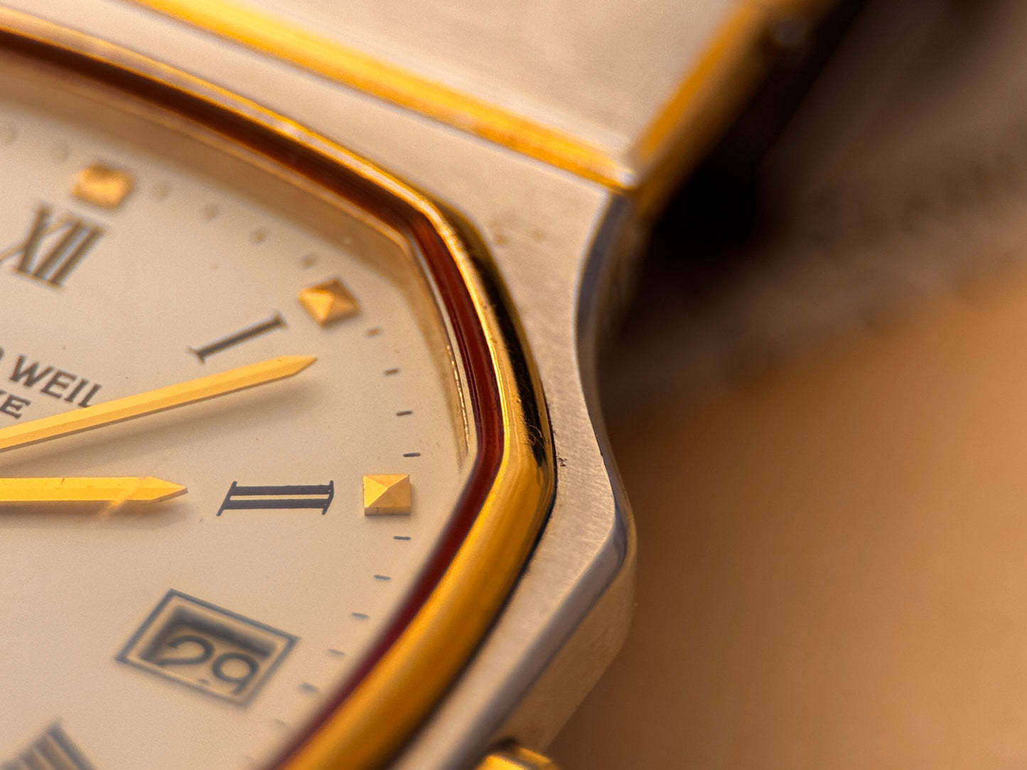 Vintage Raymond Weil Genève Ref. 9107 – Two-Tone Quartz Elegance