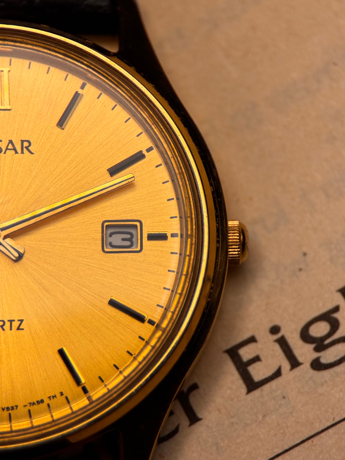 Vintage Pulsar Quartz Ref: 116346 – Gold Dial | Black Leather Strap