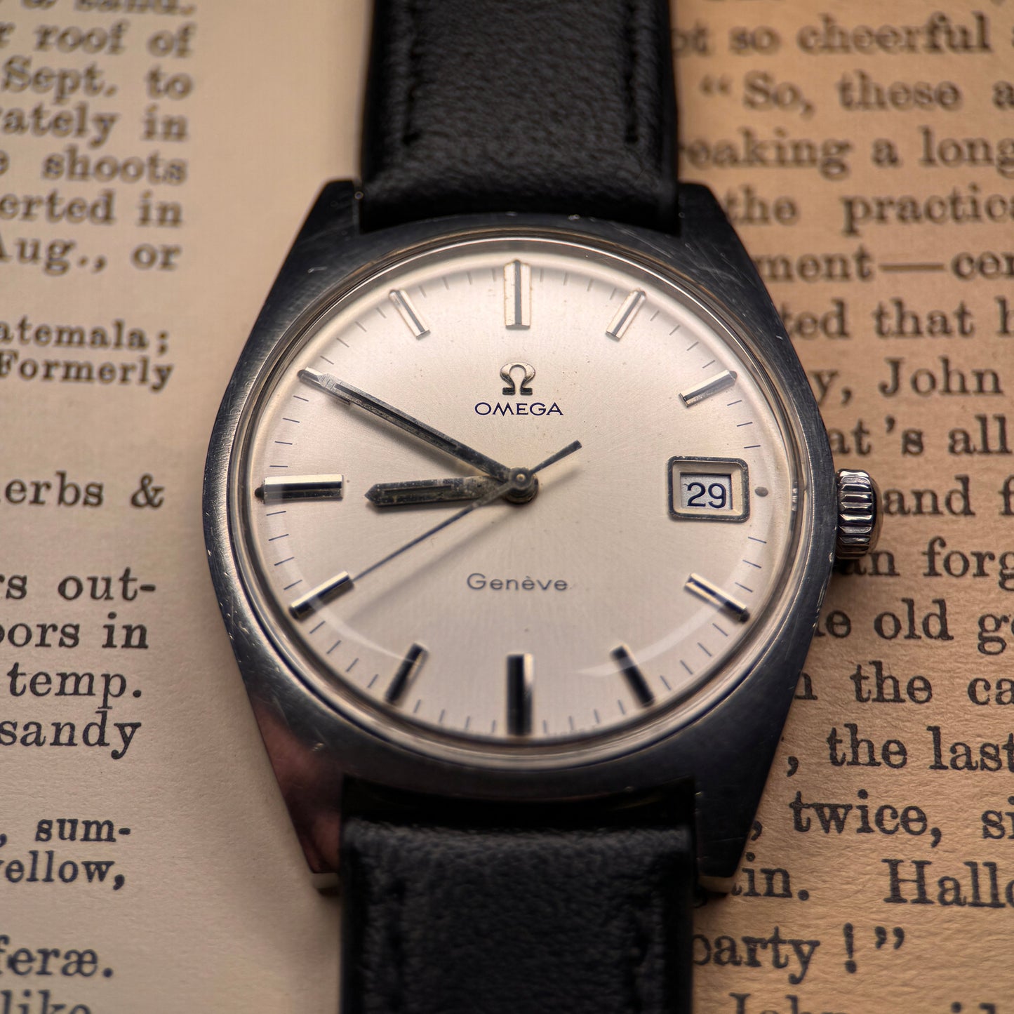 Omega Genève Manual Wind Dress Watch