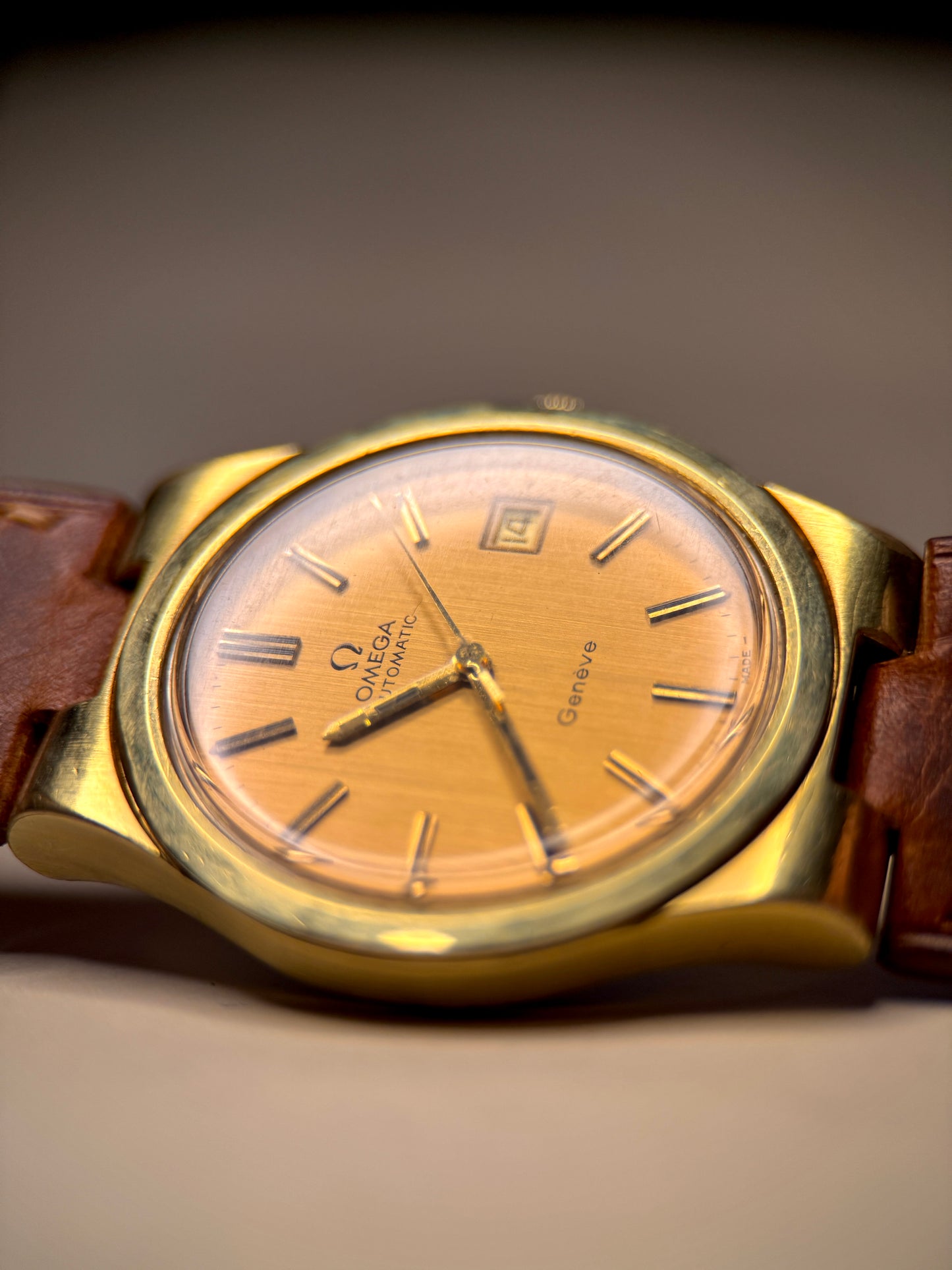 Omega Genève | Automatic | Ref 166.0173 | Circa 1976 | Custom Strap