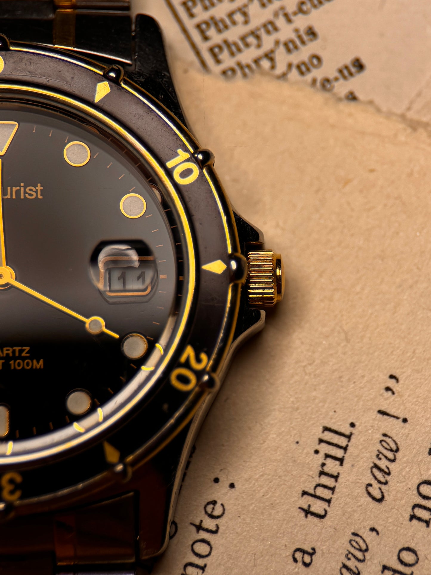 Vintage Accurist Sport Diver – Black, Gold & Silver (Cal. 6M12)