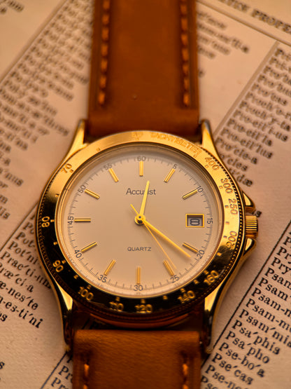Accurist SR621SW – White Dial | Gold Indices | Cal. 6M12 Quartz