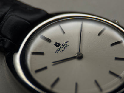 Universal Genève Ultra Slim Silver Sunburst Dial Circa 1970s