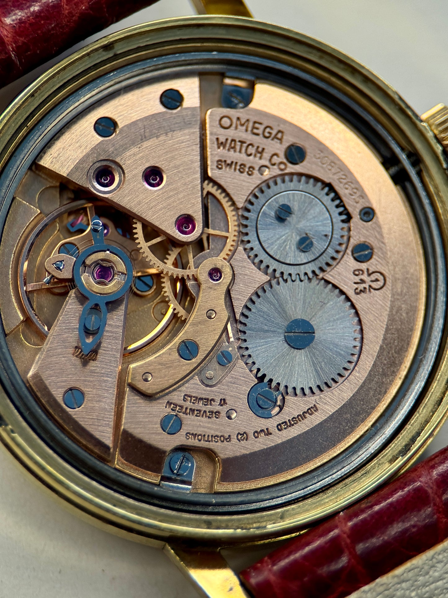 Omega Genève | Ref. 136.070 | Cal. 613 | Circa 1970