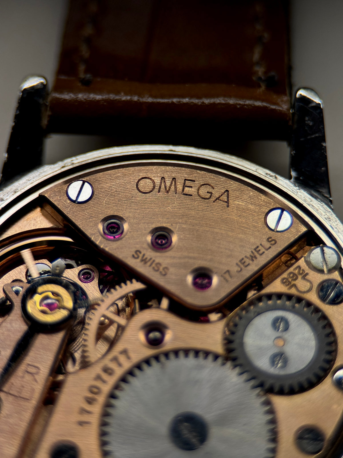 Omega | Cream Crosshair Dial | Ref. 14713-3 | Circa 1960