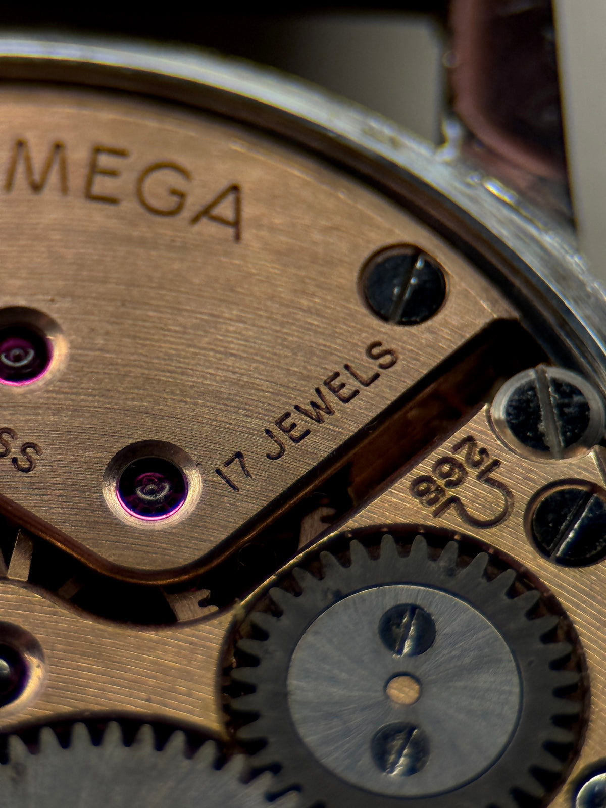 Omega | Cream Crosshair Dial | Ref. 14713-3 | Circa 1960