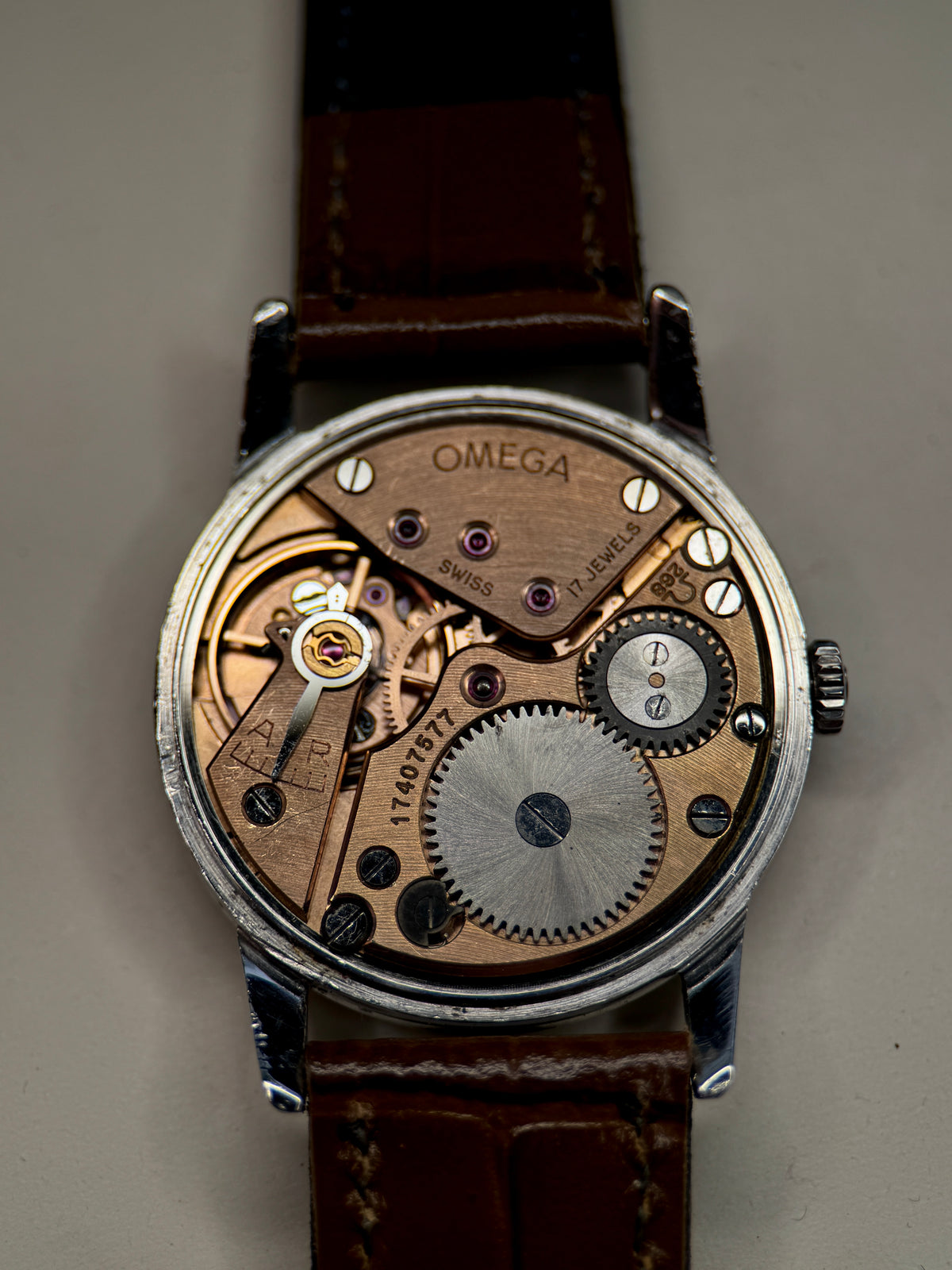 Omega | Cream Crosshair Dial | Ref. 14713-3 | Circa 1960